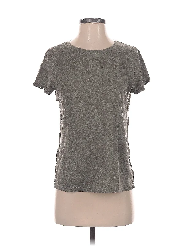 Deep Discounts Active T Shirt